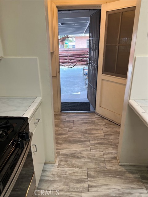 5251 Laurel Street, San Diego CA: https://media.crmls.org/medias/d342bb6f-edc7-4687-bd31-f204309ec5ea.jpg