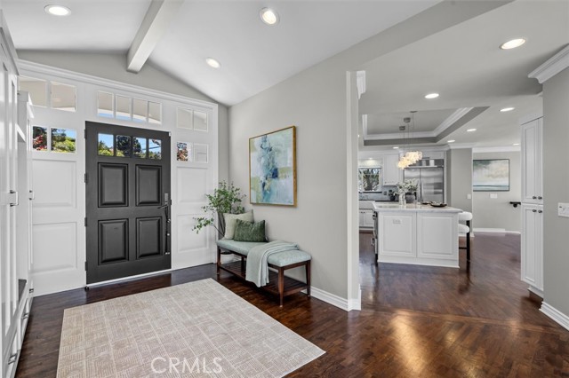 33 Cayuse Lane, Rancho Palos Verdes CA: https://media.crmls.org/medias/d34360e9-9484-4287-b6c6-480c1ebe6a96.jpg