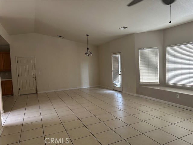 Detail Gallery Image 16 of 24 For 692 Gateway, Merced,  CA 95340 - 3 Beds | 2 Baths