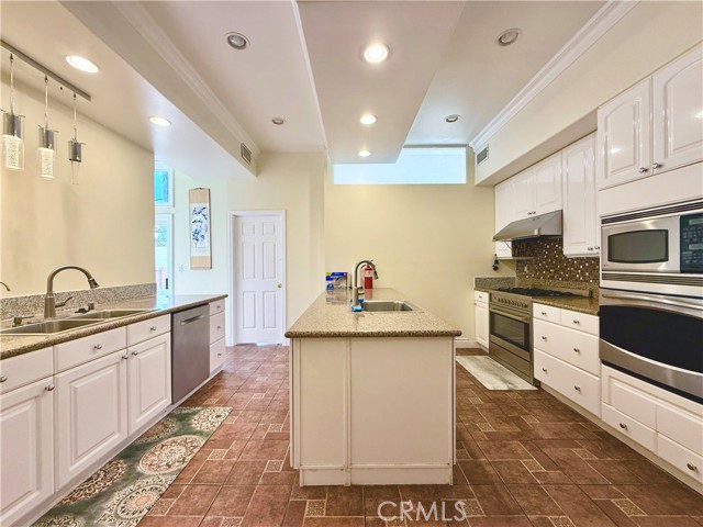 Detail Gallery Image 8 of 41 For 20128 Candleflame Ct, Walnut,  CA 91789 - 1 Beds | 1 Baths