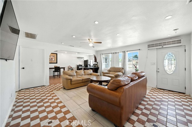 Detail Gallery Image 9 of 27 For 23475 Stafford St, Perris,  CA 92570 - 4 Beds | 2 Baths