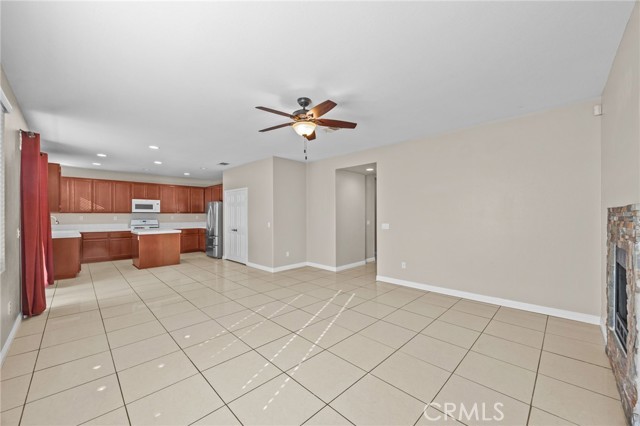 Detail Gallery Image 12 of 48 For 31010 Sedona St, Lake Elsinore,  CA 92530 - 4 Beds | 3 Baths