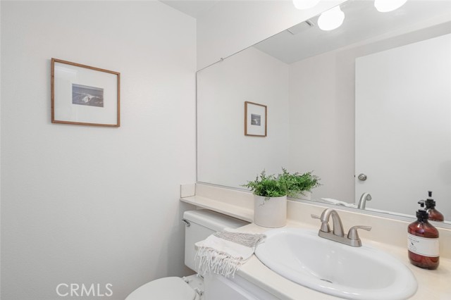527 N Dartmouth Way, Anaheim CA: https://media.crmls.org/medias/d3468b7e-e233-4588-a52a-4cbf54782bba.jpg