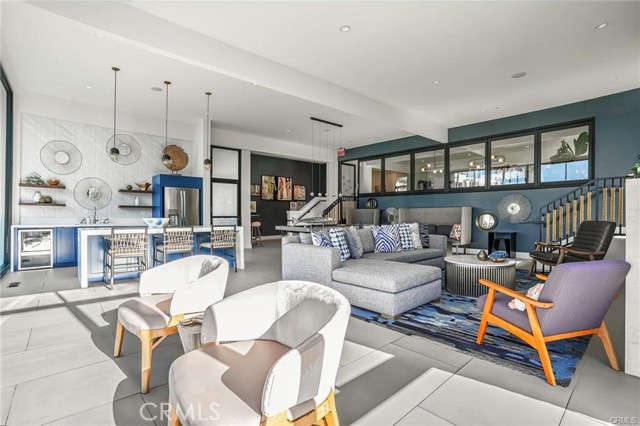 650 The Village, Redondo Beach CA: https://media.crmls.org/medias/d346c42d-0b4d-4bce-b9ce-17d2e87a51cc.jpg
