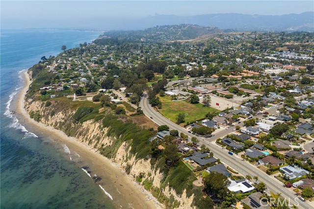 231 Salida Del Sol, Santa Barbara CA: https://media.crmls.org/medias/d346dd22-9bb2-4048-a103-bdca561f4ced.jpg
