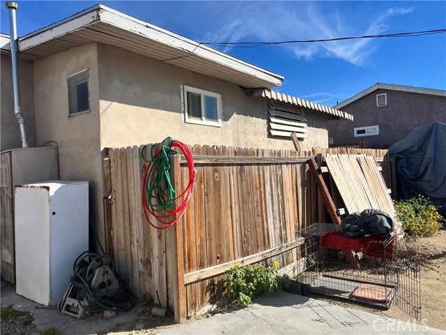 Detail Gallery Image 8 of 10 For 19102 4th, Oro Grande,  CA 92368 - 5 Beds | 3 Baths