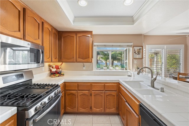 Detail Gallery Image 18 of 52 For 3480 Mountainside Cir, Corona,  CA 92882 - 4 Beds | 2/1 Baths