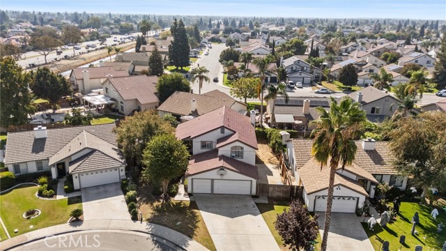 Detail Gallery Image 36 of 39 For 9711 Touchstone, Bakersfield,  CA 93311 - 6 Beds | 3 Baths