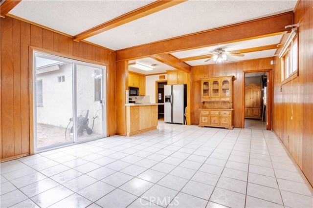 20934 Vose Street, Canoga Park CA: https://media.crmls.org/medias/d34962dc-b6e7-4e20-953f-db610f16999f.jpg