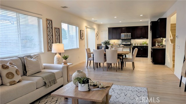 Detail Gallery Image 20 of 24 For 6341 Waterstone, Fontana,  CA 92336 - 4 Beds | 3 Baths