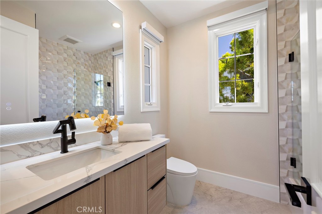 MLS #OC26122354 image #38