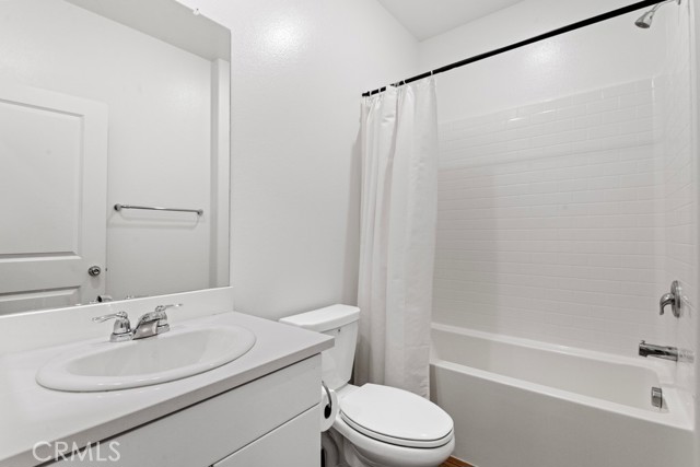 Detail Gallery Image 17 of 29 For 5085 Hoss Cir, Hemet,  CA 92545 - 4 Beds | 3 Baths