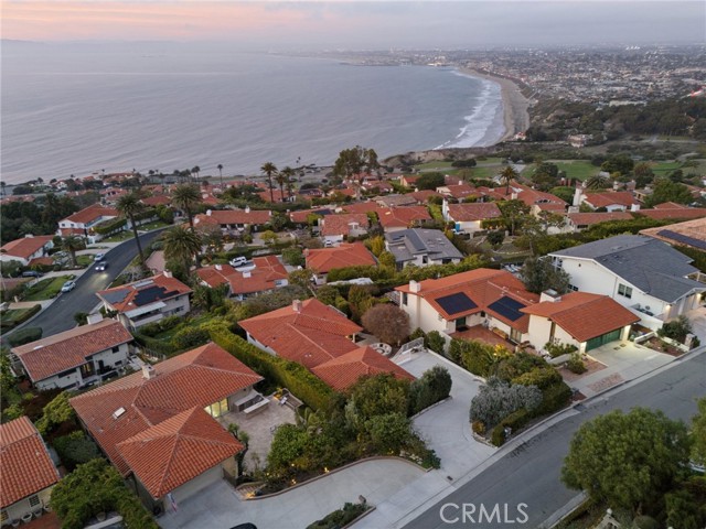 797 Via Somonte, Palos Verdes Estates, California 90274, 4 Bedrooms Bedrooms, ,3 BathroomsBathrooms,Residential,For Sale,Via Somonte,SB25011078