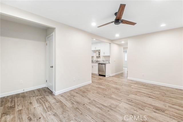 423 Joliet Avenue, Huntington Beach CA: https://media.crmls.org/medias/d34a25ff-ffb4-47c8-8421-a934b2971075.jpg