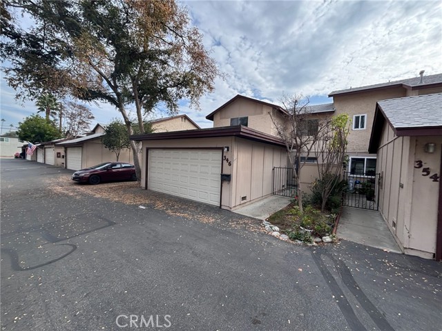 Detail Gallery Image 6 of 8 For 346 W Indian Dunes Ln, Azusa,  CA 91702 - 3 Beds | 2/1 Baths