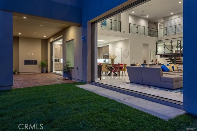 11527 N Darcy, Porter Ranch CA: https://media.crmls.org/medias/d34aa92e-18b9-49fb-970e-e45a82804a66.jpg