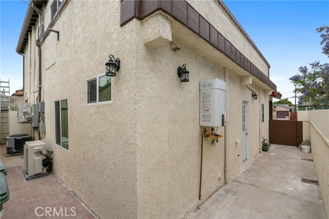 4032 Elsa Street, Lakewood CA: https://media.crmls.org/medias/d34aa9e7-7e21-49aa-a688-657f472b2bb0.jpg
