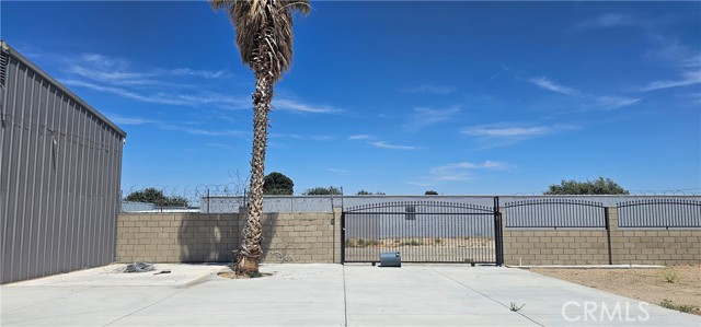 45219 12th Street, Lancaster CA: https://media.crmls.org/medias/d34ab633-c129-4da9-b425-b80bd858f141.jpg