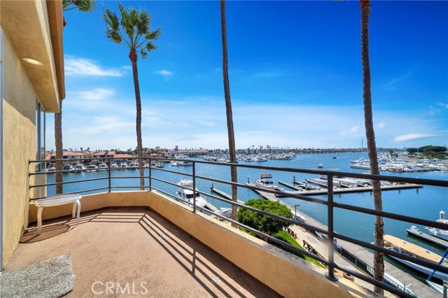 Detail Gallery Image 7 of 47 For 16291 Countess Dr #306,  Huntington Beach,  CA 92649 - 2 Beds | 2 Baths