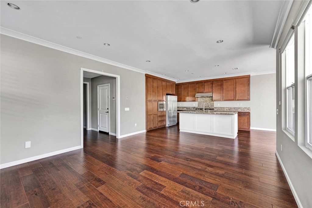 MLS #OC25248388 image #6