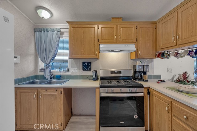 Detail Gallery Image 8 of 19 For 5800 Hamner Ave #148,  Corona,  CA 91752 - 3 Beds | 2 Baths