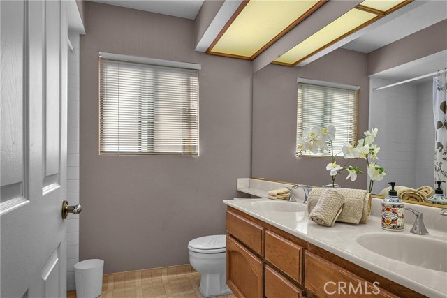 Detail Gallery Image 23 of 36 For 24507 Starlight Ln, West Hills,  CA 91307 - 4 Beds | 2/1 Baths