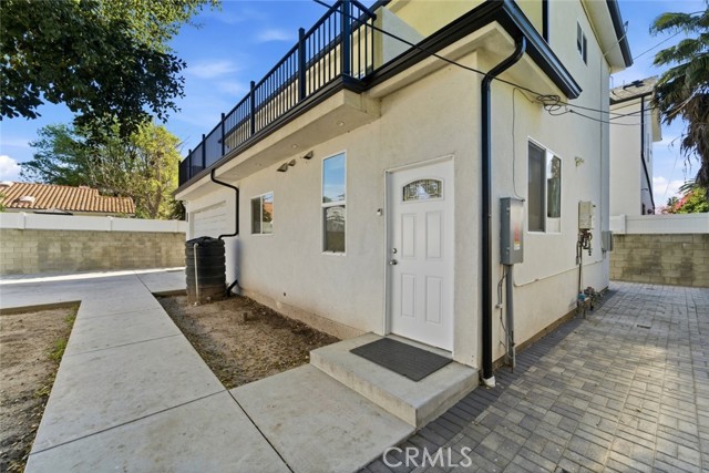 Detail Gallery Image 14 of 49 For 15944 Valerio St, Van Nuys,  CA 91406 - 7 Beds | 5 Baths