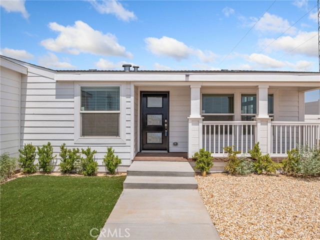 Detail Gallery Image 2 of 40 For 16749 Majela Ave, Victorville,  CA 92394 - 3 Beds | 2 Baths