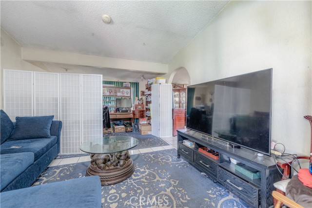 13572 Sutter Drive, Westminster CA: https://media.crmls.org/medias/d34c9bda-cfce-47cc-a2de-cf1cf62499a7.jpg