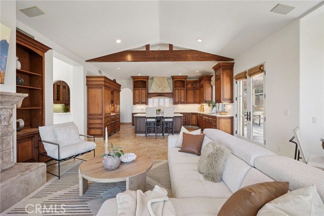 6337 Via Colinita, Rancho Palos Verdes CA: https://media.crmls.org/medias/d34cb2b7-ed0c-47a9-8fbb-766bf887a515.jpg