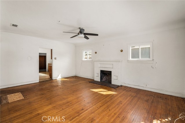 1820 West Colegrove photo 4