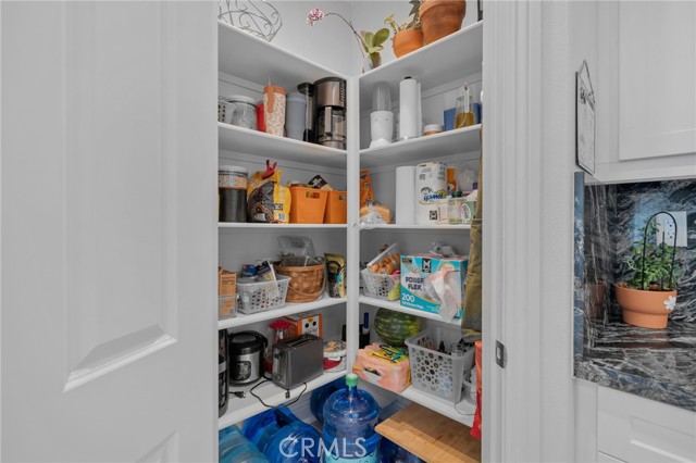 24205 Selwood Drive, Corona CA: https://media.crmls.org/medias/d34e3291-dd4c-497c-85b9-51927881f622.jpg
