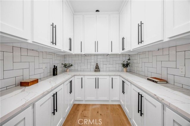 924 17th St, Hermosa Beach CA: https://media.crmls.org/medias/d34e608f-ab28-4ff1-99e1-c6e721c29741.jpg