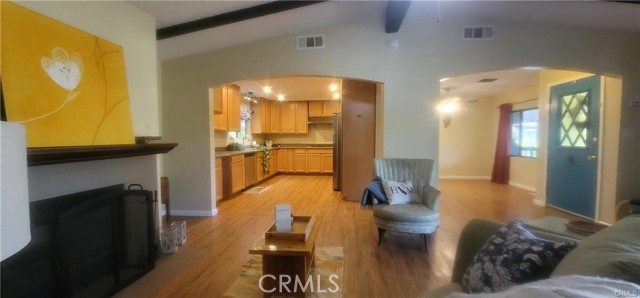 Front Image Thumbnail for CRSR26151787