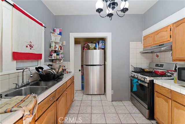 Detail Gallery Image 39 of 57 For 608 W 52nd, Los Angeles,  CA 90037 - 3 Beds | 2 Baths