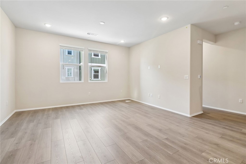 406 Lotus Drive - photo 8
