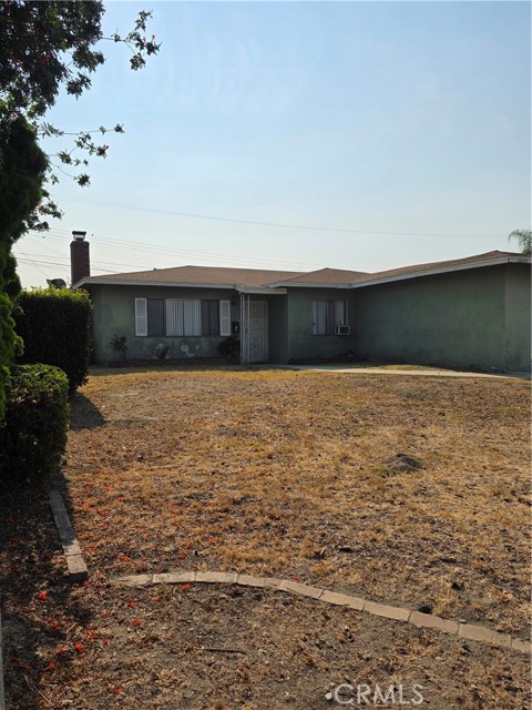 10243 Fremont Avenue, Montclair CA: https://media.crmls.org/medias/d350c937-2a9b-4746-a24e-968b3fcd3b7a.jpg