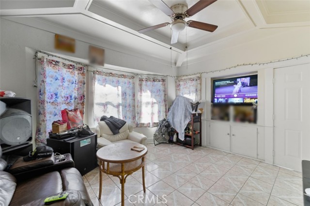 Detail Gallery Image 38 of 57 For 608 W 52nd, Los Angeles,  CA 90037 - 3 Beds | 2 Baths