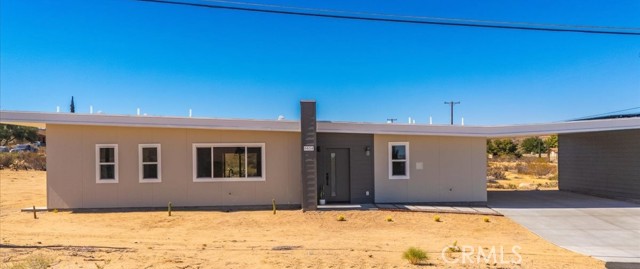 Detail Gallery Image 3 of 43 For 6614 Sunset Rd, Joshua Tree,  CA 92252 - 2 Beds | 2 Baths