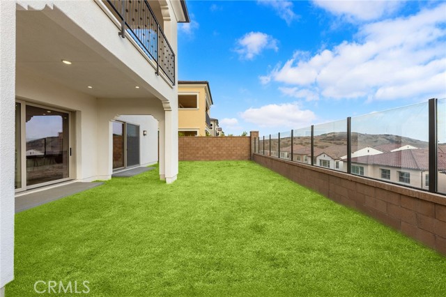 118 Sunnybank, Irvine CA: https://media.crmls.org/medias/d35271ee-98ce-4369-8d35-c280b11a622b.jpg