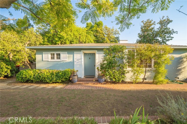 644 W 10th Street, Claremont CA: https://media.crmls.org/medias/d35283b6-b204-4a40-88c1-ff3caad1b161.jpg