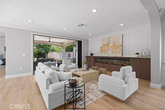 1935 S 6th Avenue, Arcadia CA: https://media.crmls.org/medias/d352d9b5-87e4-4a59-ab2c-2d6009e5e87f.jpg