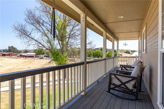 26 Deer View Lane, Templeton CA: https://media.crmls.org/medias/d352da37-5c0b-4168-9e03-44f0325fe026.jpg