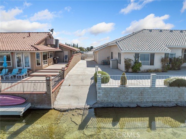 14526 Galleon Lane, Helendale CA: https://media.crmls.org/medias/d3533b18-2463-4698-9e45-2f5eba392617.jpg