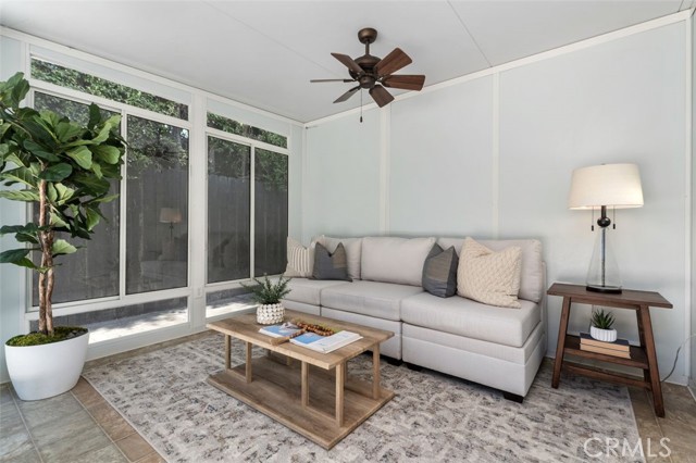 2340 Camden Avenue, Los Angeles CA: https://media.crmls.org/medias/d3537ca6-3d1d-4830-84ff-361f4f13df44.jpg