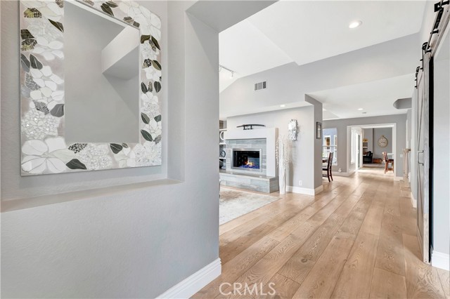 Detail Gallery Image 16 of 55 For 1916 Pine St, Huntington Beach,  CA 92648 - 4 Beds | 3 Baths