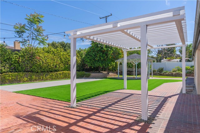 Detail Gallery Image 4 of 63 For 1229 Coventry Dr, Thousand Oaks,  CA 91360 - 4 Beds | 4 Baths