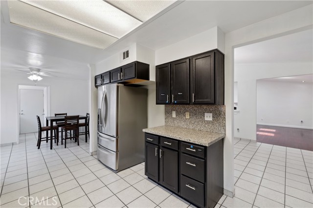 18627 Arminta Street, Reseda CA: https://media.crmls.org/medias/d354651f-6e18-435c-a2c9-3a8baa3a87cf.jpg