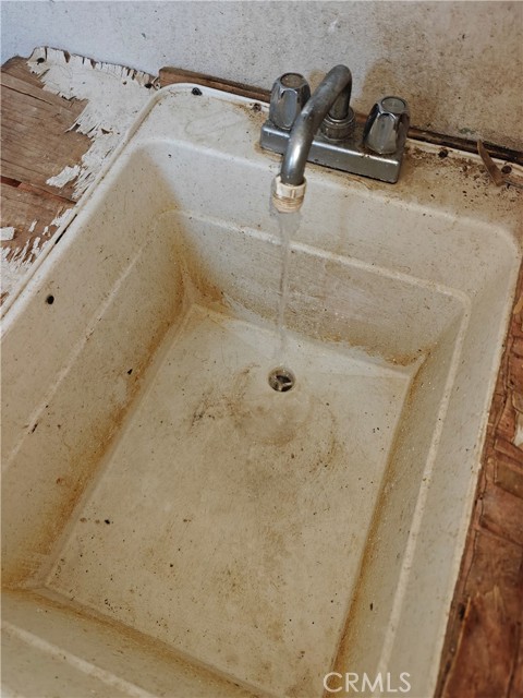 Detail Gallery Image 25 of 51 For 31576 Emerald Rd, Lucerne Valley,  CA 92356 - 1 Beds | 1 Baths