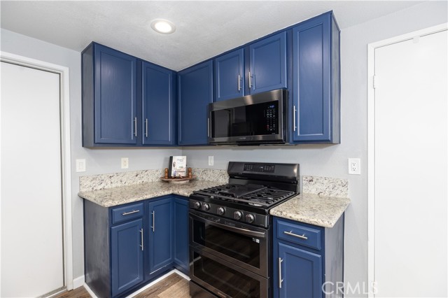 Detail Gallery Image 10 of 25 For 39640 Rustic Glen Dr., Temecula,  CA 92591 - 3 Beds | 2/1 Baths